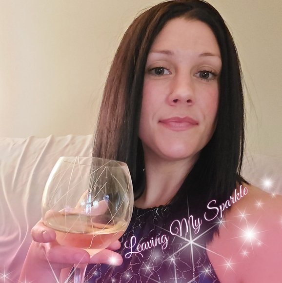 Meet your Posher, Samantha - Picture 1 of 1